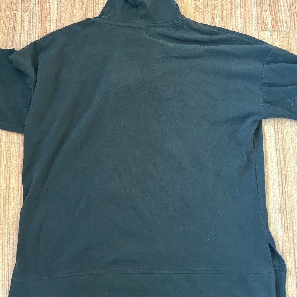 Super soft olive green fleece hoodie
EUC - Picture 2 of 6